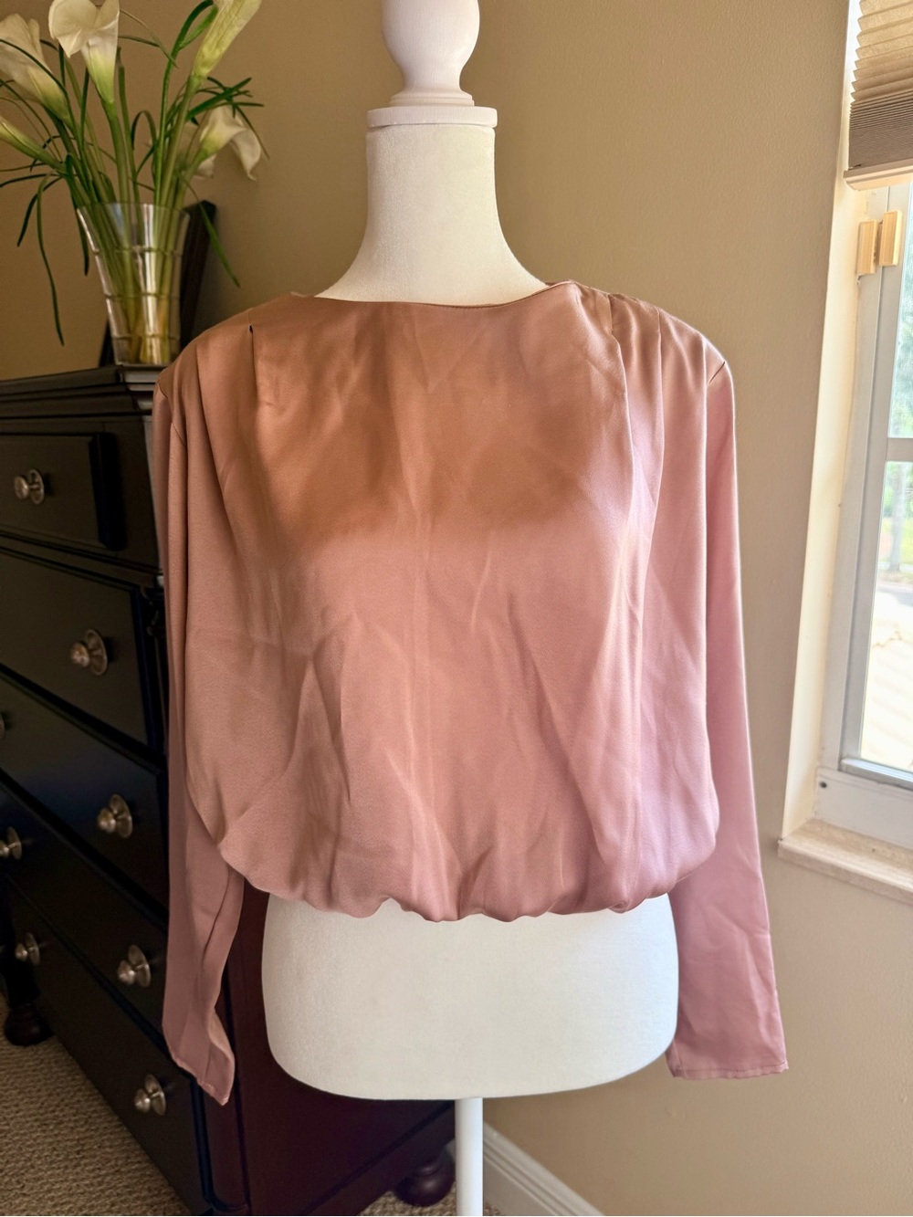 ASTR The Label Mauve Satin Blouse | Medium